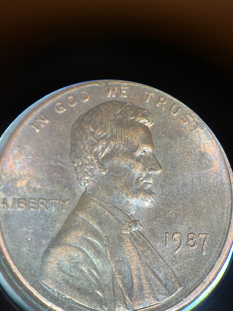 Lincoln-Cents-1987---Strange-Line--Over-Lincoln-Head-